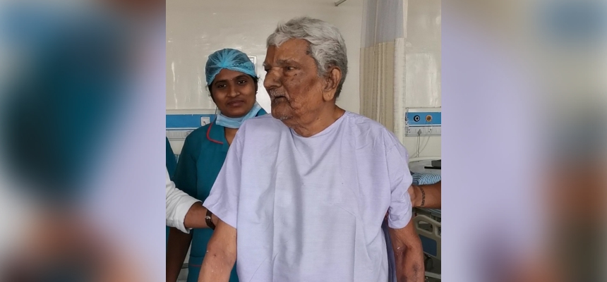 Doctors at SLG Hospitals revive a 90 year old man with a fractured hip to walk in just one day