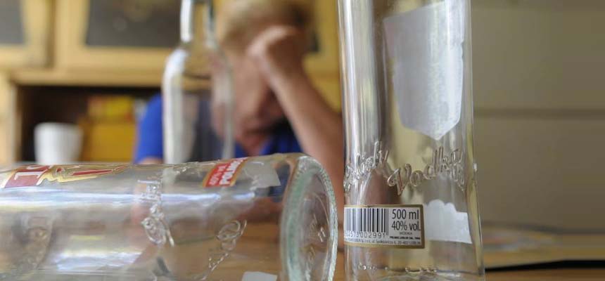 Alcohol vs age : a tricky combination