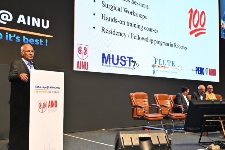 Robotic Era Redefines Urological Surgeries: Global Experts at "Robo-Lap" Conference by AINU